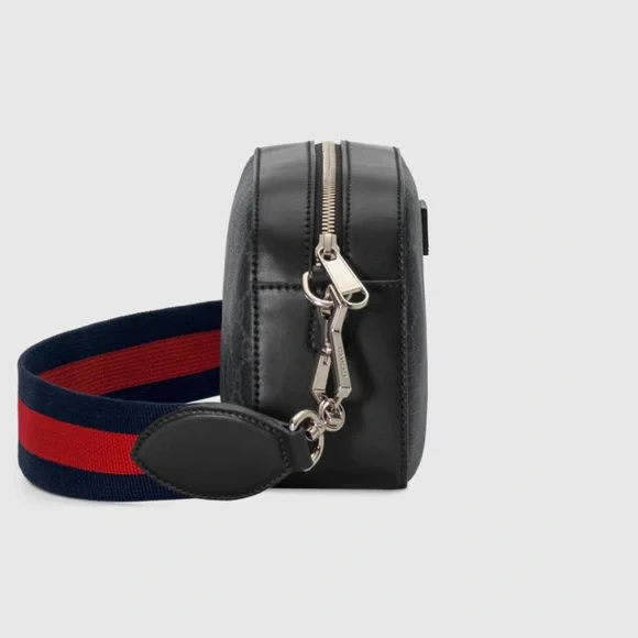 - Gucci GG BLACK SHOULDER BAG